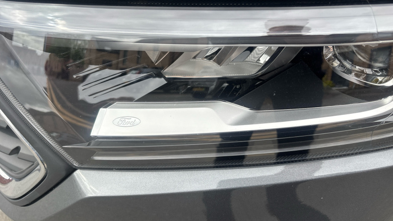 Ford Transit Connect 230 L2 Diesel 2.0 EcoBlue 102ps Limited Van